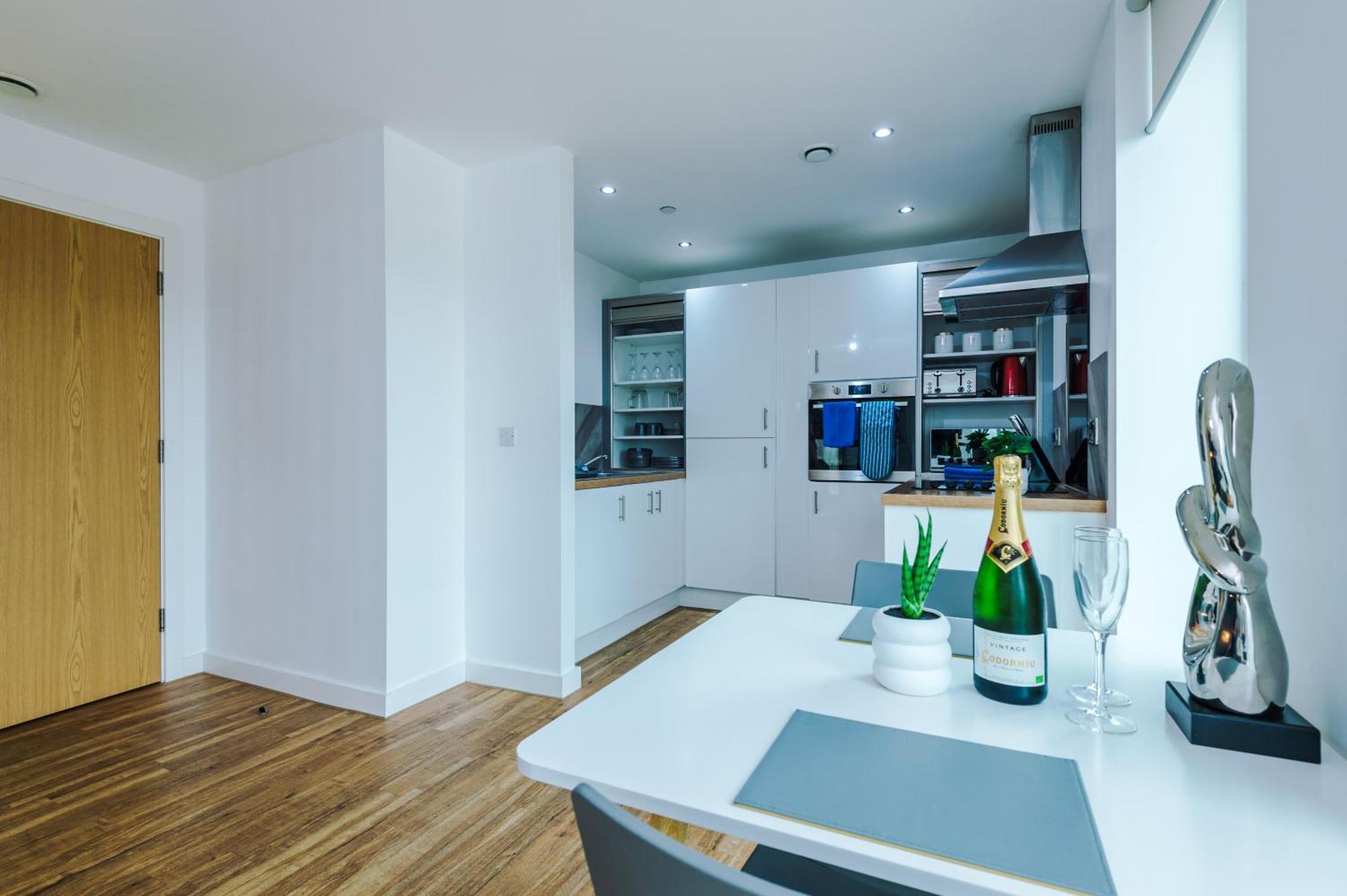 Lux Livin' - Luxury 2 Bed With Skyline View & 24 Hour Gym Apartamento Manchester